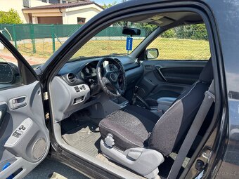 TOYOTA RAV4 2.0 VVT-i 110KW 4x4 rv.2005 5Q MANUÁL - 8
