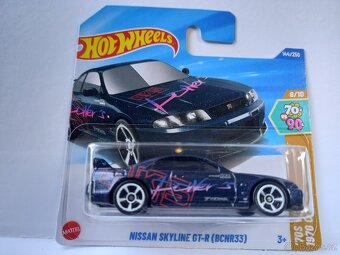HOT WHEELS -NISSAN SKYLINE - 8