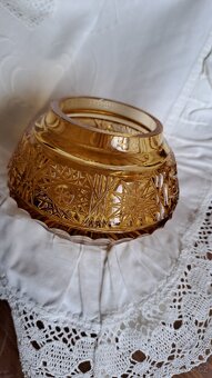 Staré sklo- rosalinové, medové broušené - 8