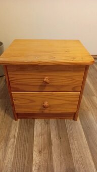 Postel masivní borovice - 8