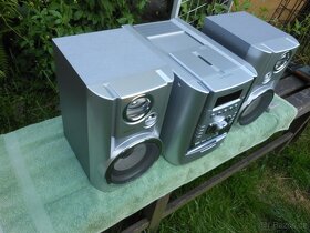 VĚŽ  SONY  HCD - HP7 - 8