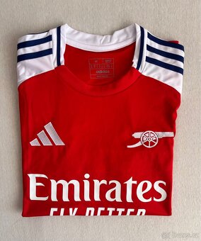 Arsenal Dres - 8