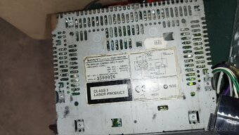 Prodám autoradio Sony CDX-M600R - 8