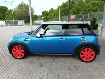 Mini Cooper S 1,6 i,128kw,R56,AUT,XENON,PANO - 8