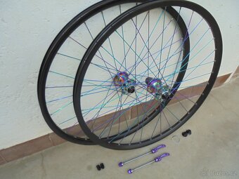 Kolesá 29"Bezdušové Pev. osa 15x100 - 12x142 aj R.Upináky. - 8