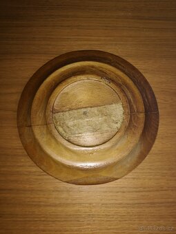 Dřevěné malované talíře - 8