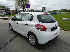 Peugeot 208 1,4 HDI BÍLÁ GARANCE KM - 8