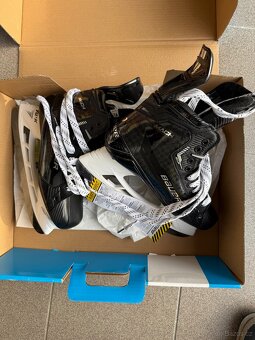 Brusle BAUER Supreme MACH, vel. 7; 7,5 a 9,5 - 8