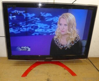 FullHD LCD televize / monitor 66cm SAMSUNG, nemá DVBT2 - 8