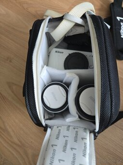 Nikon 1 J1 - 8