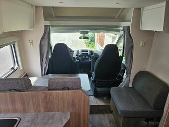 Nové Carado T338 S (Ducato 103kW), 5 míst - 8