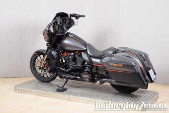 Harley-Davidson FLHXSE CVO Street Glide PL6 - 8