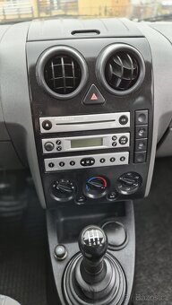 FORD FUSION 1.4i 59KW RV.2006 5Q MANUÁL STK 4/26 - 8