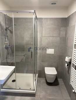 Pronájem bytu 2+kk/T, 45m² + terasa 23m2, ul. Hofbauerova, P - 8