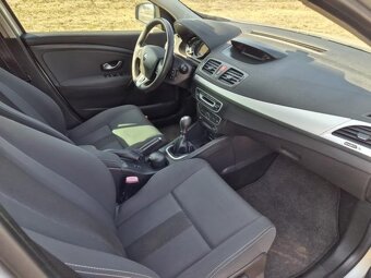Prodám Renault Mégane 1.4 96KW - klimatizace - 8
