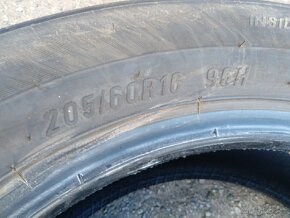 Letní pneu 205/60 r16 - 8