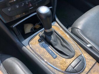 Mercedes Benz E63 AMG 6.3 - 8