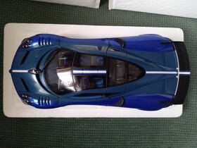Prodám Pagani Huayra BC - 1:18, Autoart – nový - 8