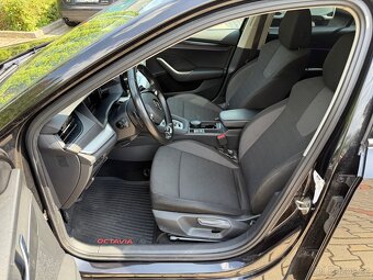 Skoda Octavia 4. rok 2020 - 8