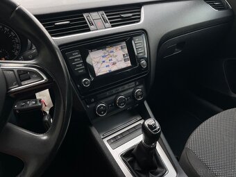 Škoda Octavia 3 - NAVIGACE 6STUPEŇ - 8