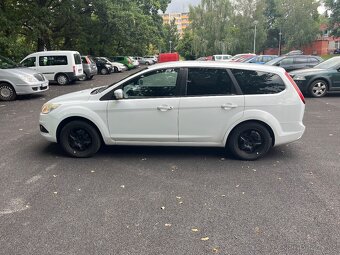 PRODÁM FORD FOCUS Mk2 po faceliftu 1.6 74kW combi - 8