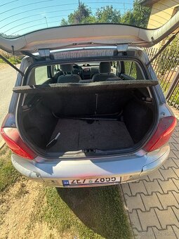 Peugeot 307 2,0HDi / 106koní metalíza STK 12/2026 - 8