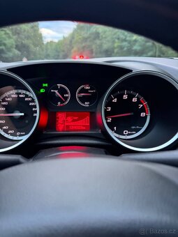 Prodám Alfa Romeo Giulietta 1.4 T benzin 2012 - 8