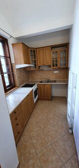 Pronájem bytu 2+1, 86 m2, v Jindřichově Hradci - 8