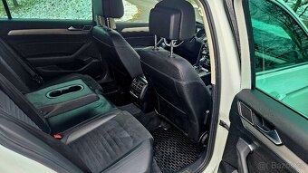 VW PASSAT biTDi B8 176KW CZ servisní kniha - 8