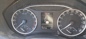 Škoda Octavia 2.0 TDI, 4x4, 192 750 km, r. 2011 - 8