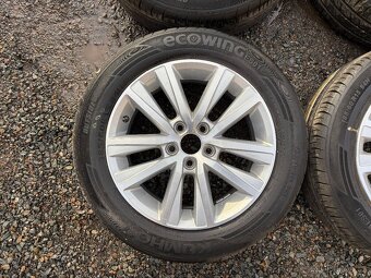 Original letní kola Volkswagen 5x100 6J ET40 185/60 R15 - 8