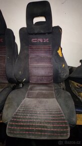 Crx sedacky - 8