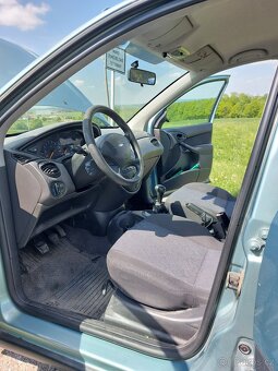Ford Focus 1.6 74kW, 2001 - 8