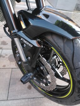 Kawasaki Z900 - 8