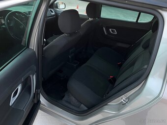 Škoda Fabia 2 - 8