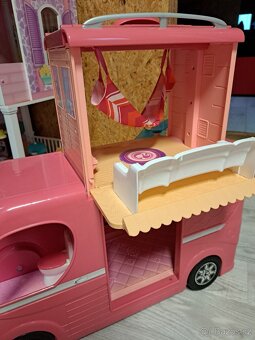 Barbie karavan - 8