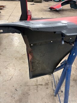 Predni blatniky w114/w115 - 8