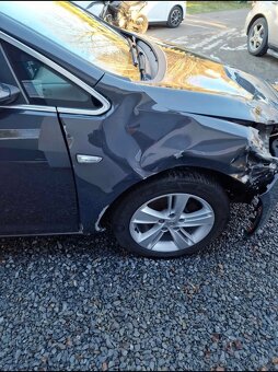 Opel Astra 1. CDTI 2015 - 8