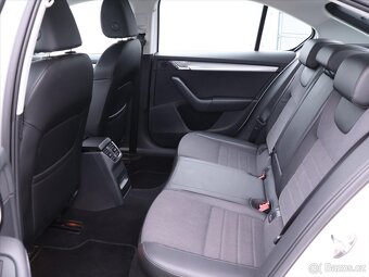 Škoda Octavia 1,4 TSI 103kW Elegance Xenon (2013) - 8