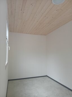 Prodám obytnou buňku (chatka, kontejner, ) - 8