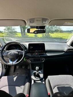 Hyundai i30 combi 1.5 DPi NOVÝ - 8