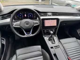 VW Passat B8 GTE 1.4TSI 150kW DSG R-Line Tažné Matrix 360° - 8