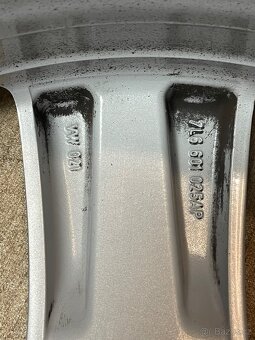 5x130 r20 original VW - 8