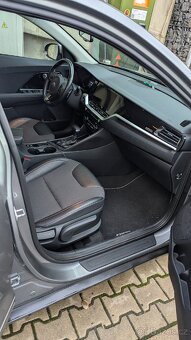 Prodám Kia Niro 1.6 GDi HYBRID, 104 kW, r.v. 2021 - 8