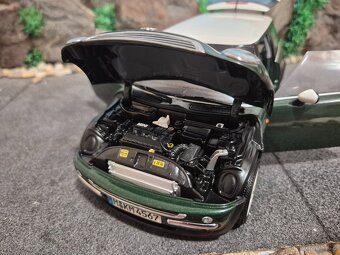 Prodám model 1:18 MINI COOPER 2001 Kyosho - 8