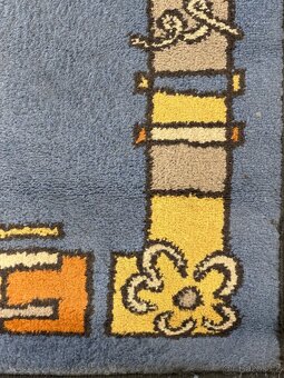 Modrý koberec s barevným motivem 800 x 1500 mm - 8