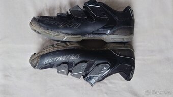 Specialized tretry velikost 39 - 8