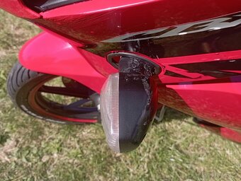 HONDA CBR 125R - 8