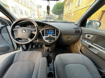 KIA CARENS - 8