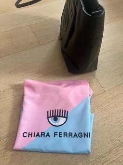 Prodán novou nepoužitou kabelku Chiara Ferragni - 8
